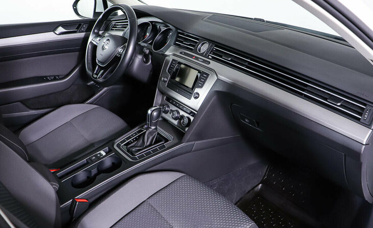 Volkswagen Passat - Фото 7