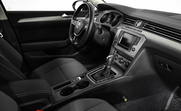 Volkswagen Passat - Фото 4