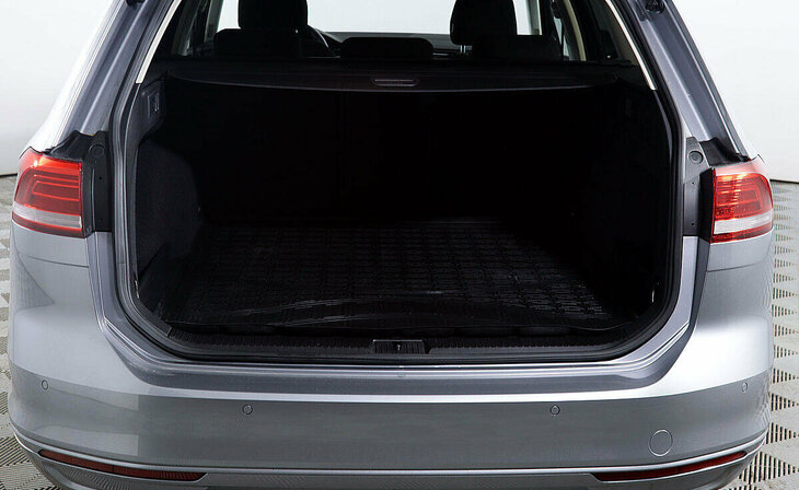 Volkswagen Passat - Фото 11