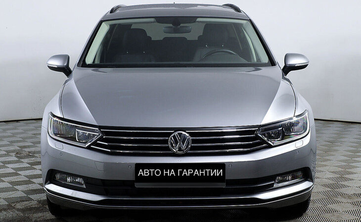 Volkswagen Passat - Фото 1