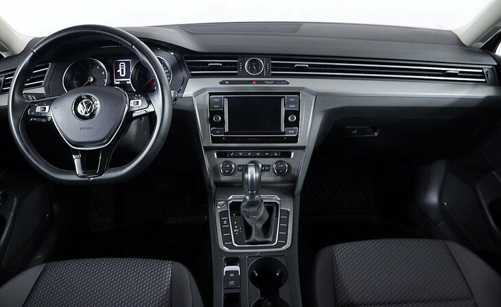 Volkswagen Passat - Фото 6