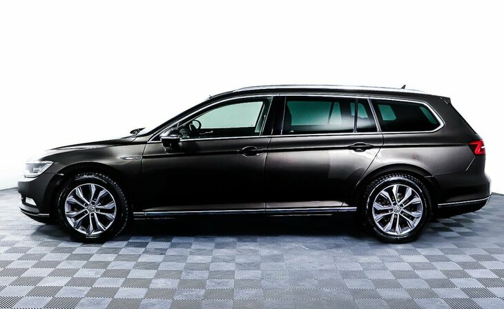 Volkswagen Passat - Фото 2