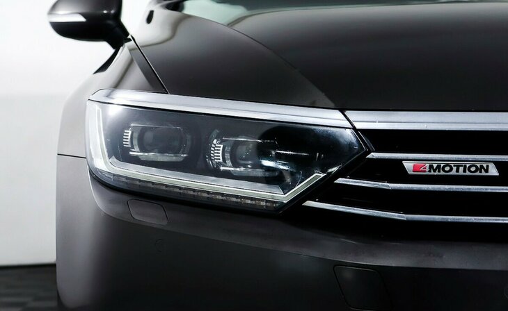 Volkswagen Passat - Фото 6