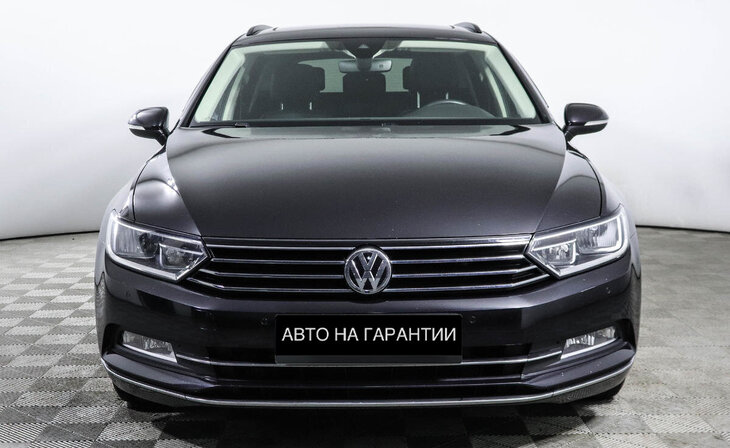Volkswagen Passat - Фото 1