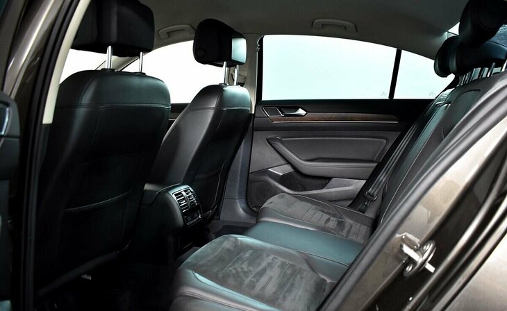 Volkswagen Passat - Фото 10