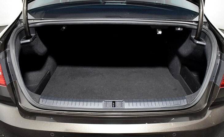 Volkswagen Passat - Фото 11