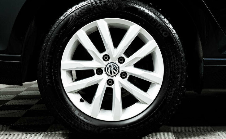 Volkswagen Passat - Фото 6