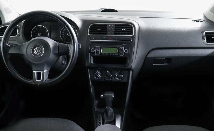 Volkswagen Polo - Фото 6