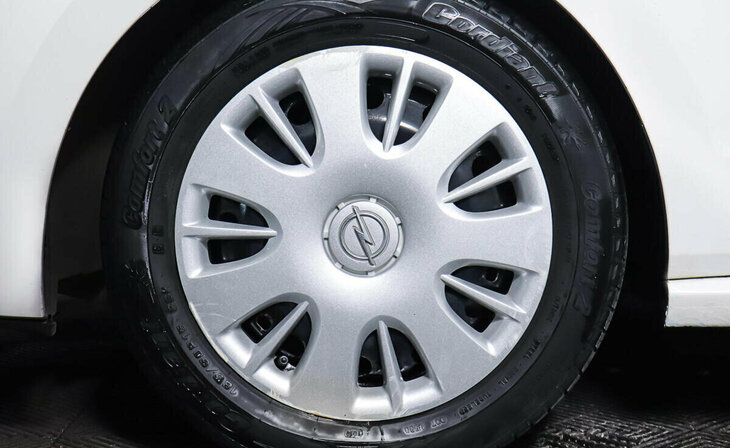 Volkswagen Polo - Фото 8