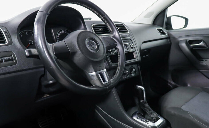 Volkswagen Polo - Фото 5