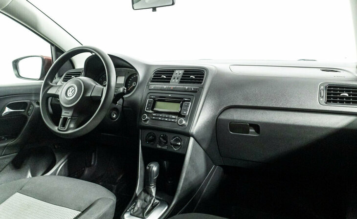 Volkswagen Polo - Фото 4