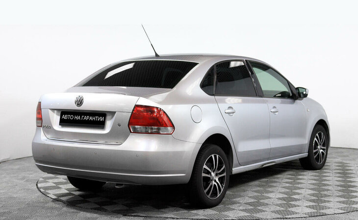 Volkswagen Polo - Фото 2