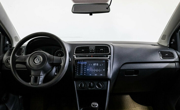 Volkswagen Polo - Фото 6