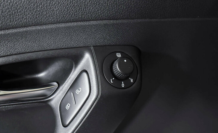 Volkswagen Polo - Фото 11