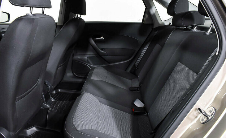 Volkswagen Polo - Фото 12