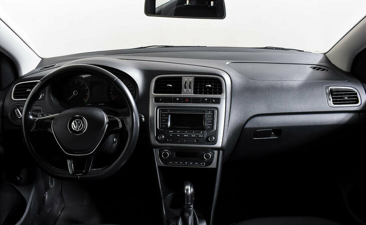 Volkswagen Polo - Фото 6