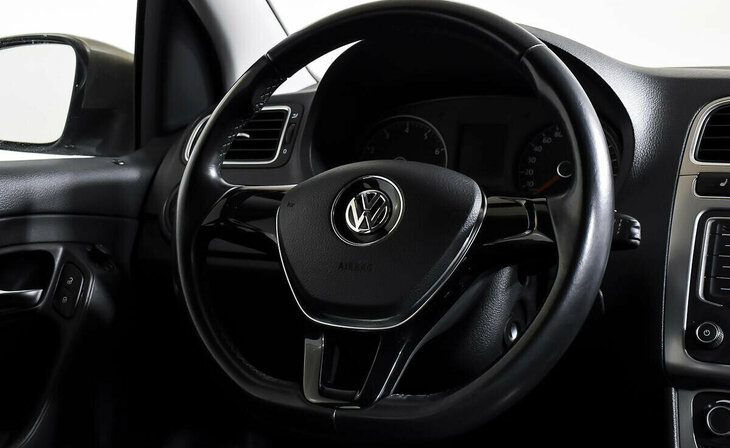 Volkswagen Polo - Фото 8