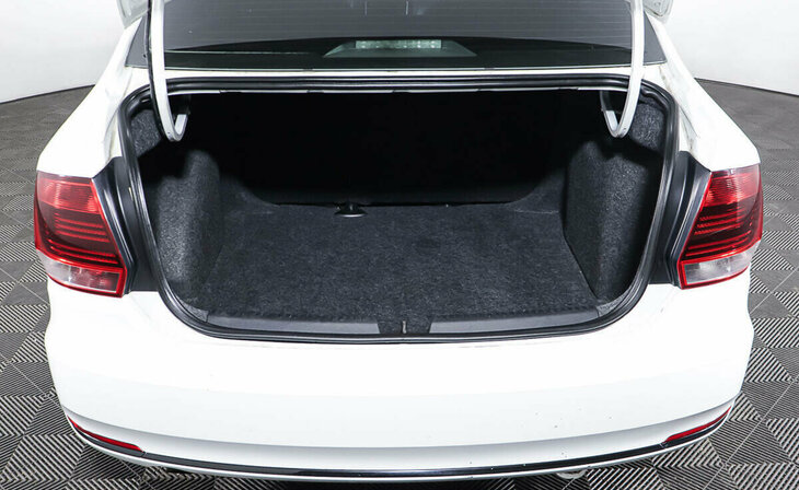 Volkswagen Polo - Фото 13