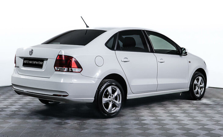 Volkswagen Polo - Фото 2