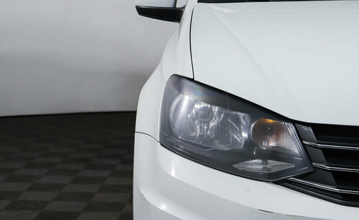 Volkswagen Polo - Фото 4