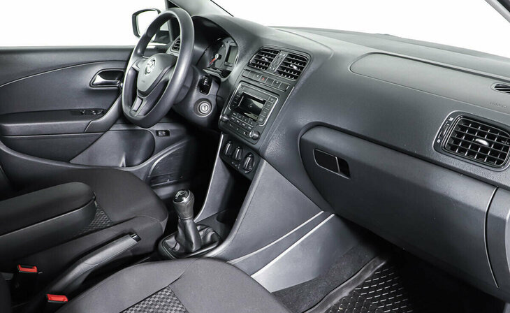 Volkswagen Polo - Фото 7