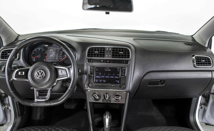 Volkswagen Polo - Фото 5
