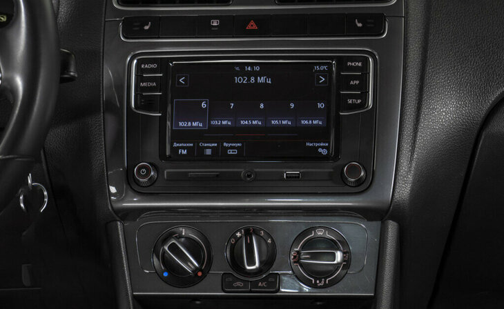 Volkswagen Polo - Фото 8