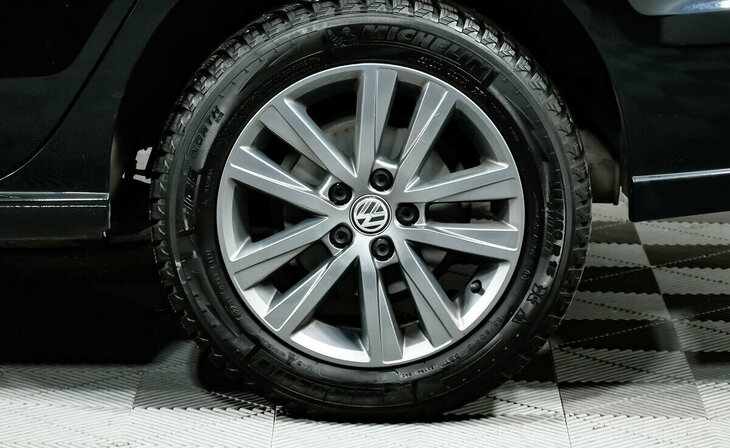 Volkswagen Polo - Фото 5