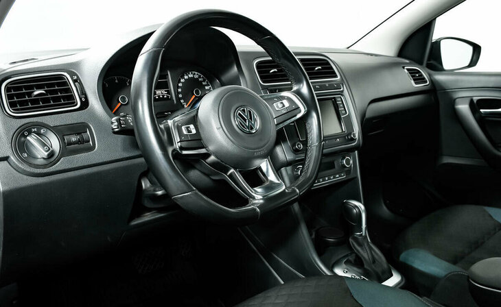 Volkswagen Polo - Фото 8