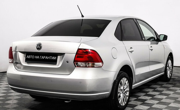 Volkswagen Polo - Фото 2
