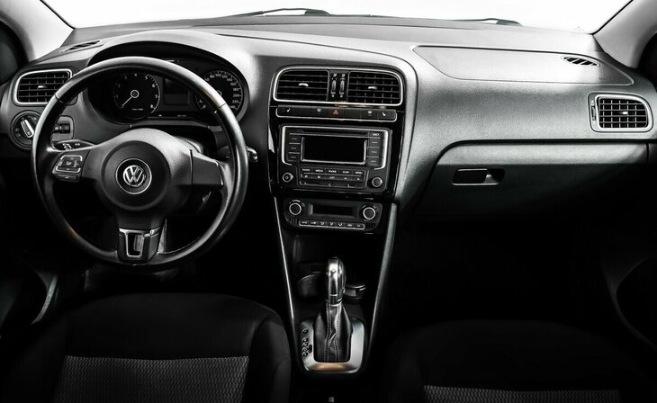 Volkswagen Polo - Фото 4