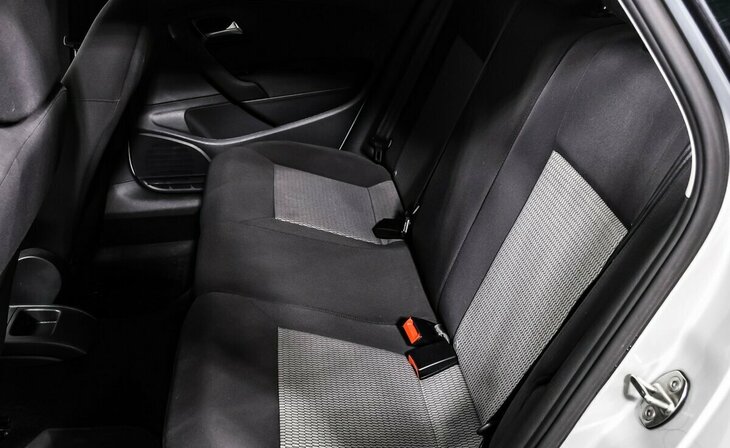 Volkswagen Polo - Фото 8