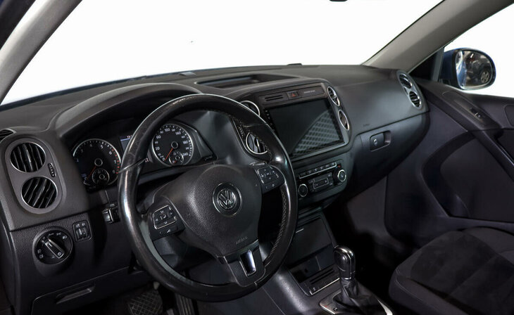 Volkswagen Tiguan - Фото 6