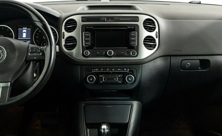 Volkswagen Tiguan - Фото 7