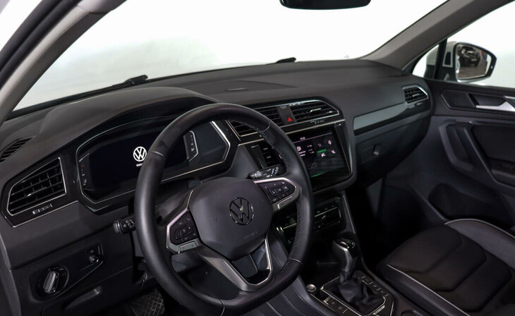 Volkswagen Tiguan - Фото 6