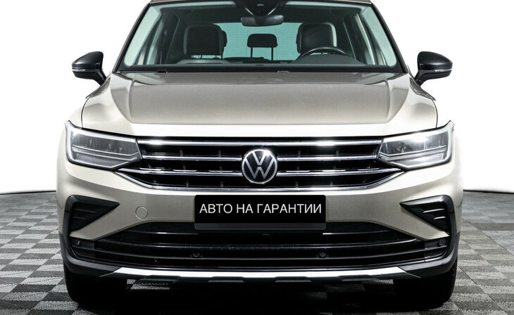 Volkswagen Tiguan - Фото 1