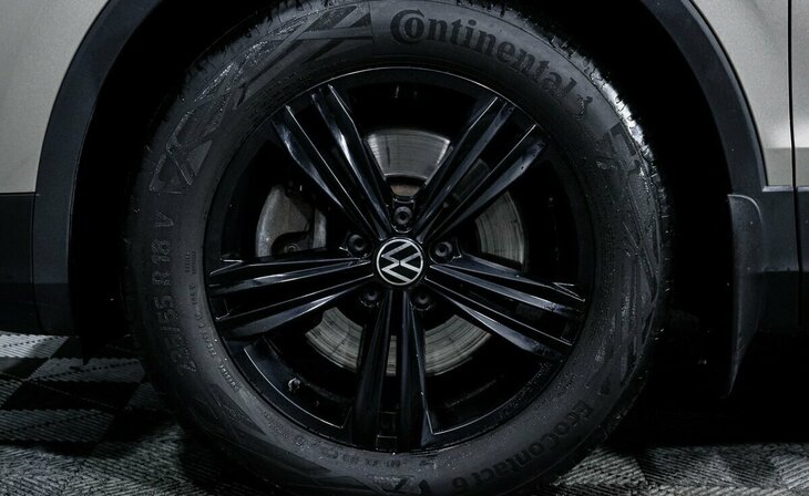 Volkswagen Tiguan - Фото 6