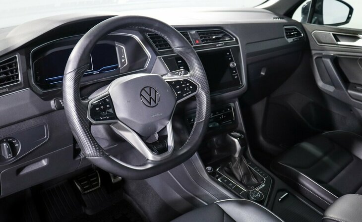 Volkswagen Tiguan - Фото 9