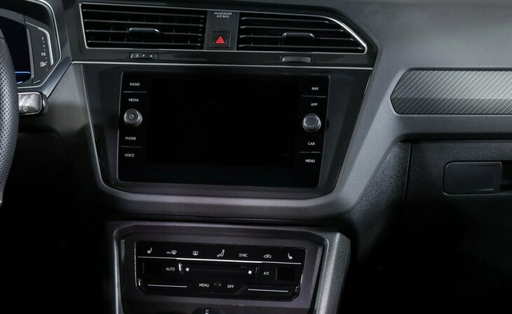 Volkswagen Tiguan - Фото 10
