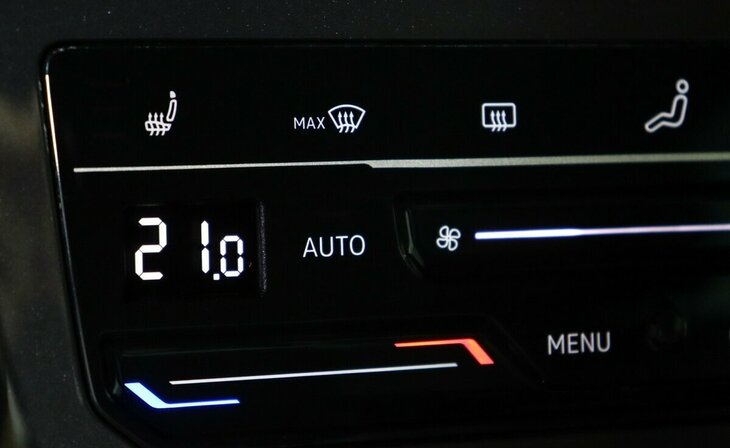 Volkswagen Tiguan - Фото 15