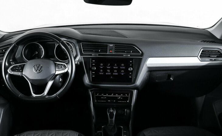 Volkswagen Tiguan - Фото 9