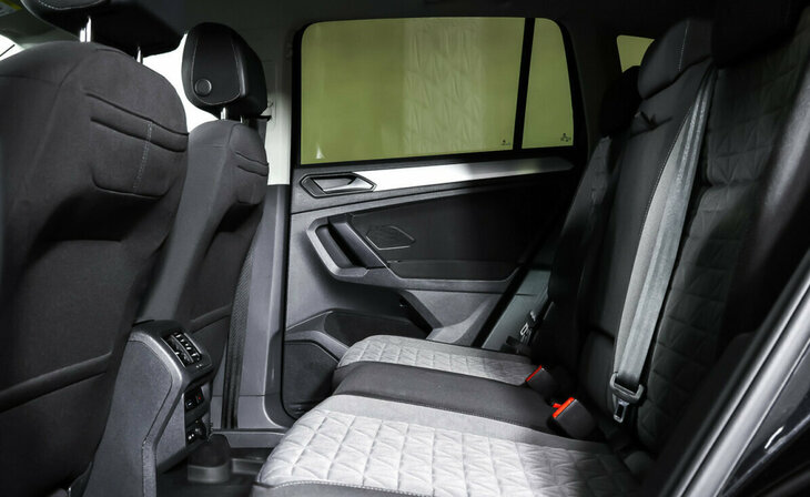 Volkswagen Tiguan - Фото 16