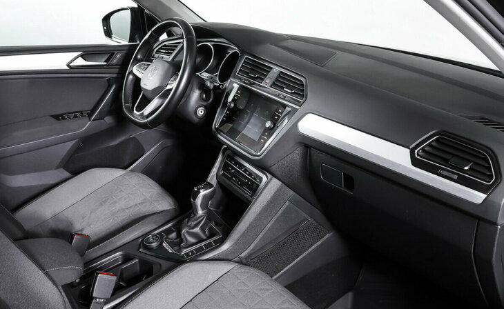 Volkswagen Tiguan - Фото 7
