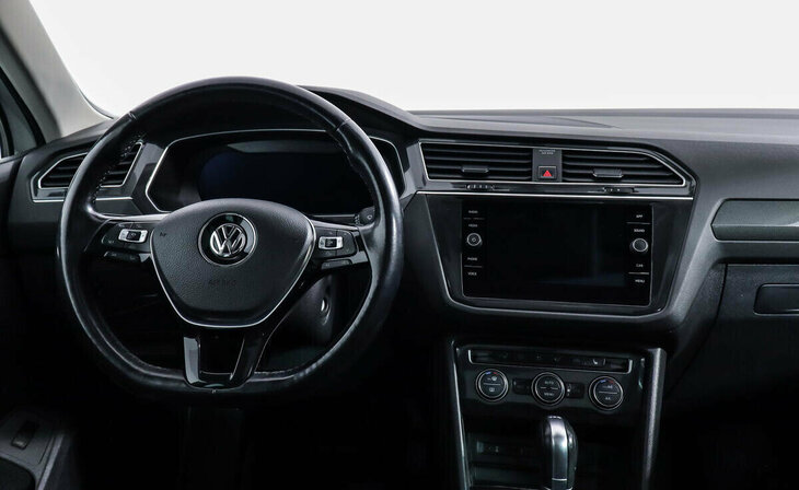 Volkswagen Tiguan - Фото 6