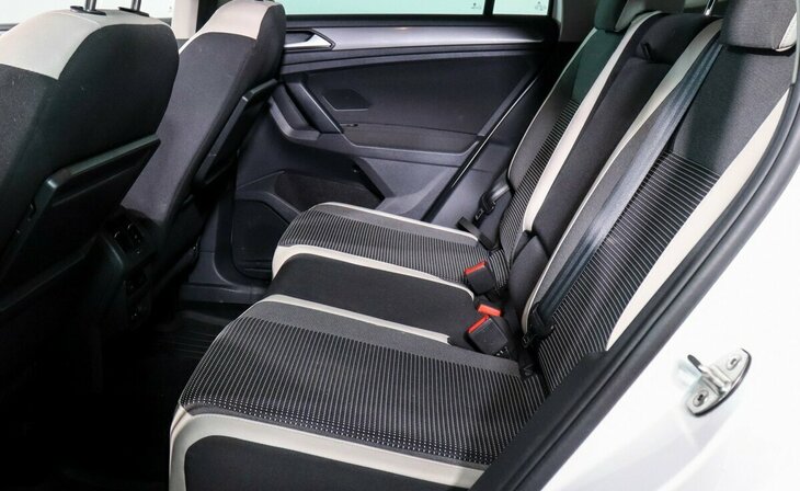 Volkswagen Tiguan - Фото 9