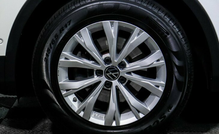 Volkswagen Tiguan - Фото 4