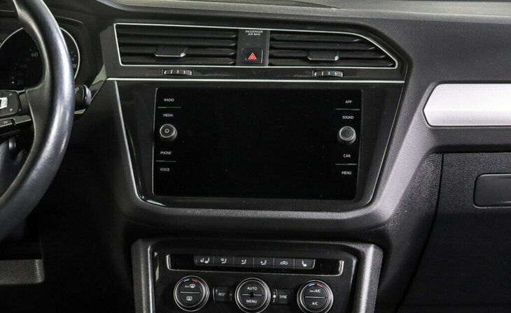Volkswagen Tiguan - Фото 10