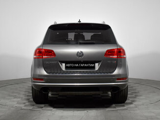 Volkswagen Touareg, II Рестайлинг, № лота 12727, фото 4