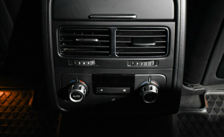 Volkswagen Touareg - Фото 12