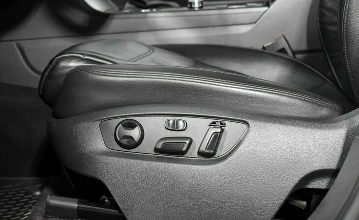 Volkswagen Touareg - Фото 13